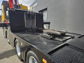 FH16 650 8x4 / 115 tm CRANE / KRAN / TRACTOR